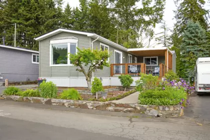 Outdoor Patio Photo of 250 27111 Avenue, Langley, BC