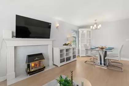 Breakfast Nook Photo of 27166 33 Avenue, Langley, BC