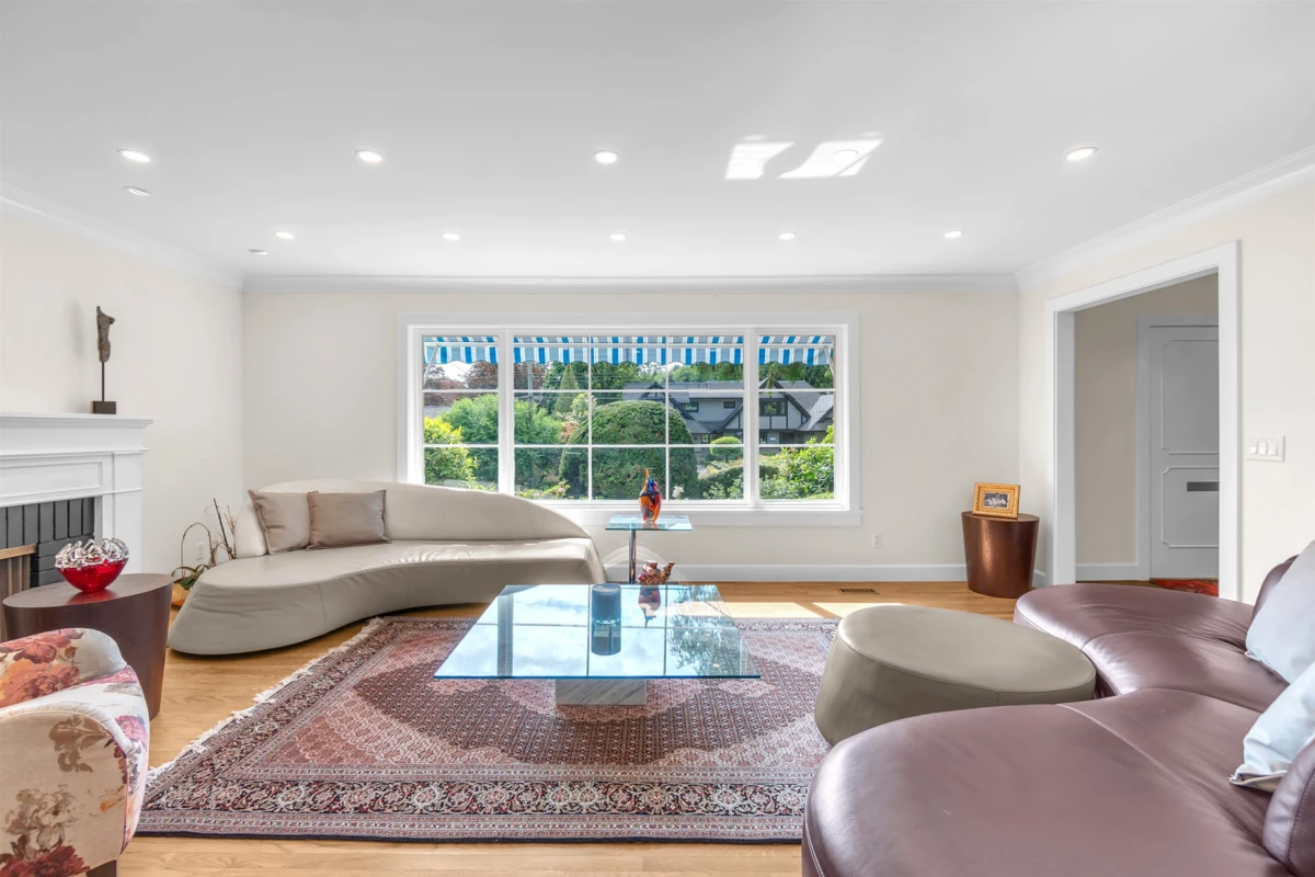 Family Room Photo of 840 Margaree Place, West Vancouver, BC