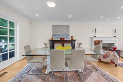 Breakfast Nook Photo of 840 Margaree Place, West Vancouver, BC