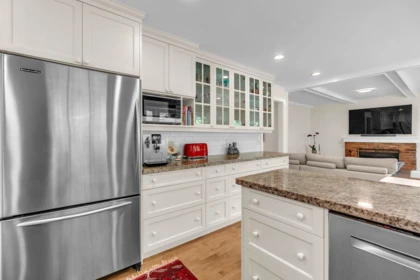 Laundry Room Photo of 840 Margaree Place, West Vancouver, BC