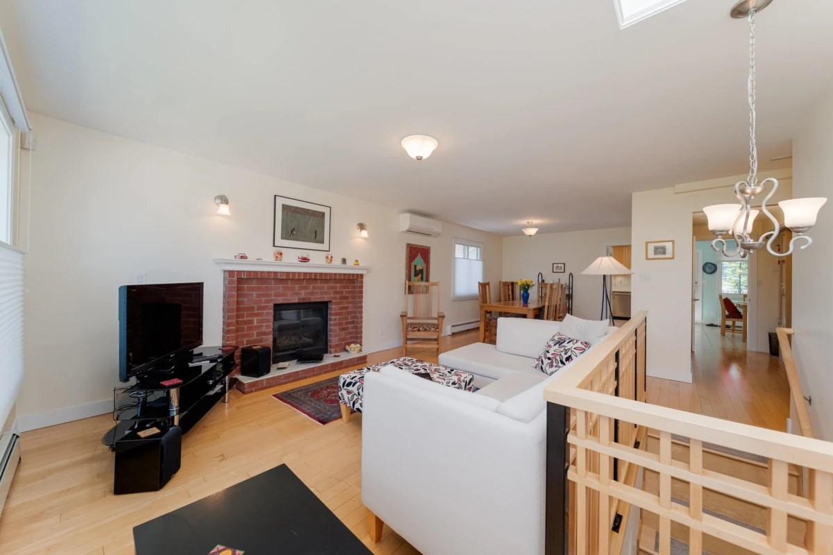 Family Room Photo of 4432 Graveley Street, Burnaby, BC