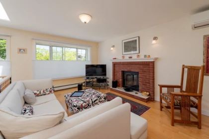 4432 Graveley Street, Burnaby, BC, Burnaby — Single Family Residence for sale