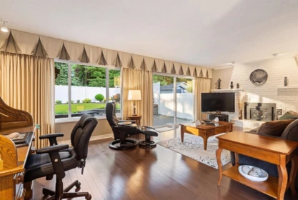 942 Montroyal Boulevard, North Vancouver, BC, North Vancouver — Single Family Residence for sale