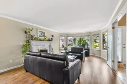 6227 Crescent Place, Delta, BC, Delta — Single Family Residence for sale