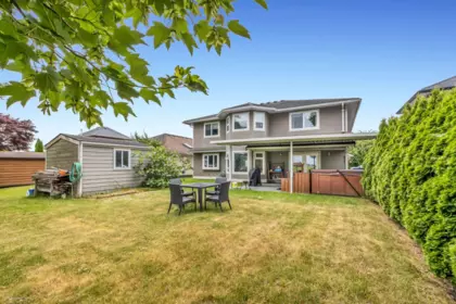 Front Yard Photo of 6227 Crescent Place, Delta, BC