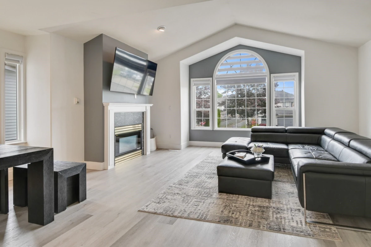 Family Room Photo of 5047 215 Street, Langley, BC