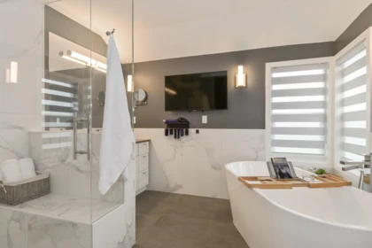 Guest Bathroom Photo of 5047 215 Street, Langley, BC