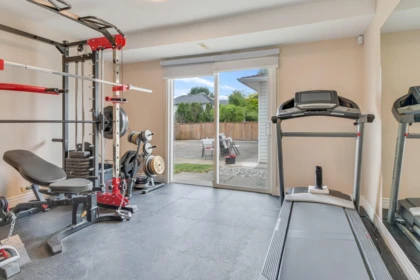 Hallway Photo of 5047 215 Street, Langley, BC
