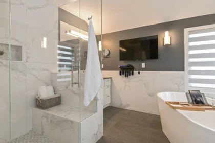 Powder Room Photo of 5047 215 Street, Langley, BC