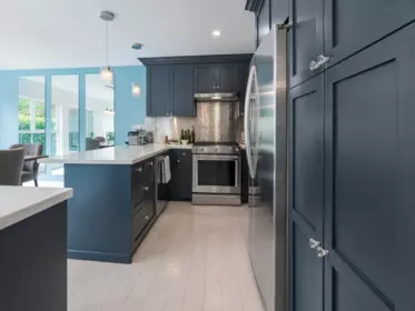 Kitchen Island Photo of 6 735 Park Road, Gibsons, BC