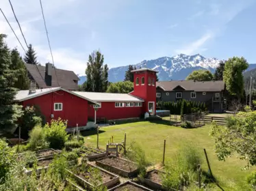7596 Taylor Road, Pemberton, BC, Pemberton — Single Family Residence for sale