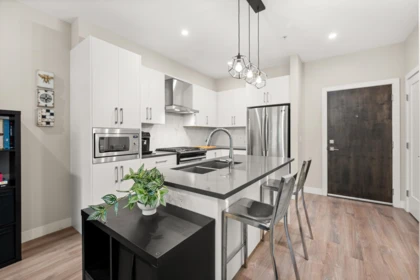 404 15436 31 Avenue, Surrey, BC, Surrey — Apartment/Condo for sale