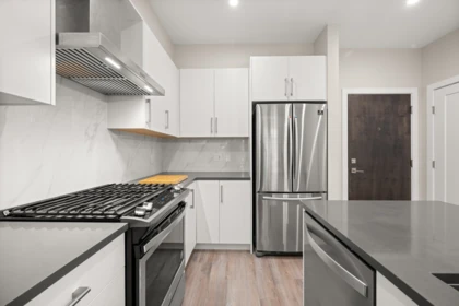 Kitchen Photo of 404 15436 31 Avenue, Surrey, BC