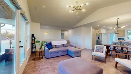 5629 Kingbird Crescent, Sechelt, BC, Sechelt — Single Family Residence for sale
