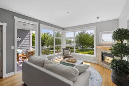 204 4600 Westwater Drive, Richmond, BC, Richmond — Apartment/Condo for sale