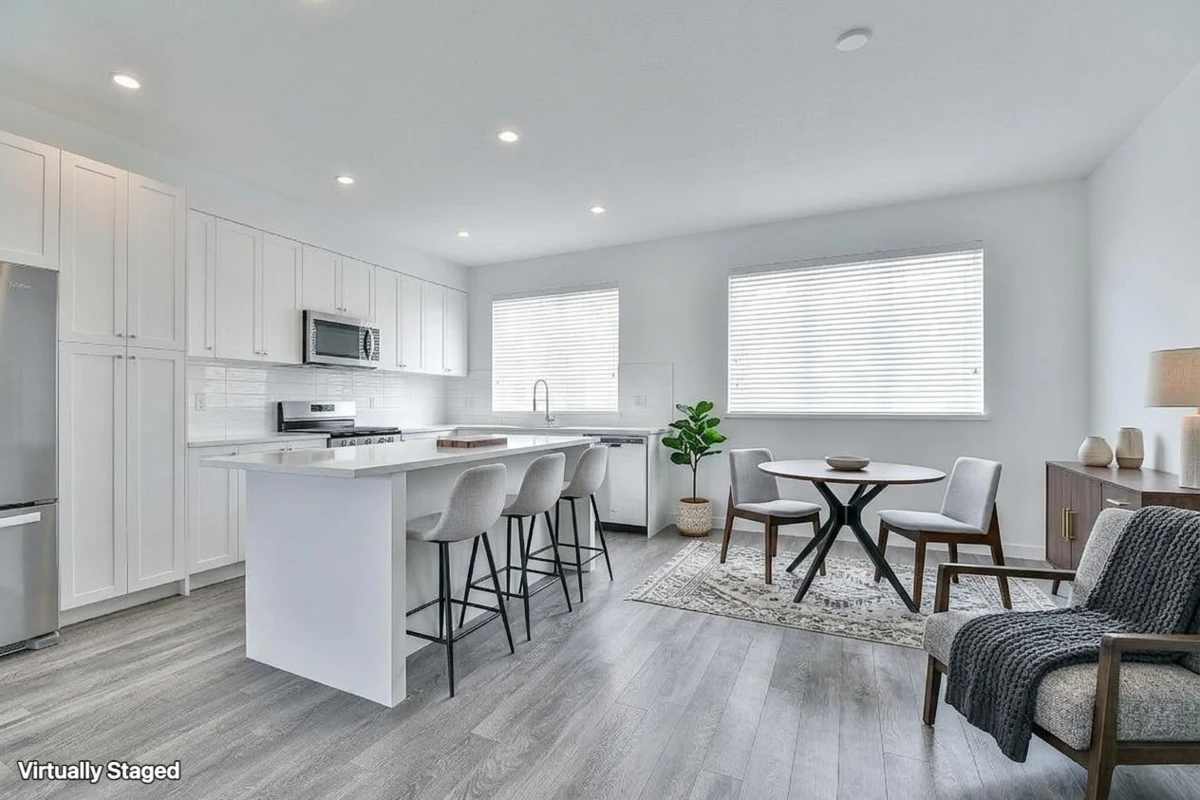 Living Room Photo of 22 16337 15 Avenue, Surrey, BC