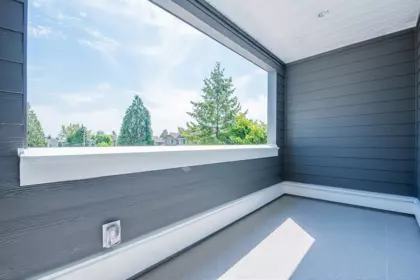 Mudroom Photo of 22 16337 15 Avenue, Surrey, BC