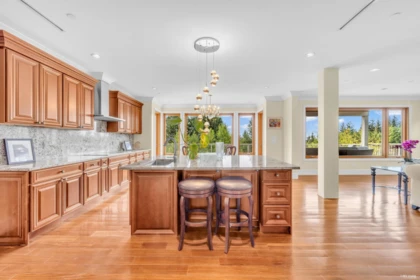 Breakfast Nook Photo of 950 Greenwood Road, West Vancouver, BC