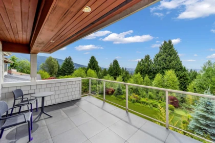 Front Yard Photo of 950 Greenwood Road, West Vancouver, BC