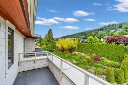 Mudroom Photo of 950 Greenwood Road, West Vancouver, BC