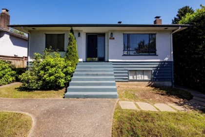 836 E 4th Street, North Vancouver, BC, North Vancouver — Single Family Residence for sale