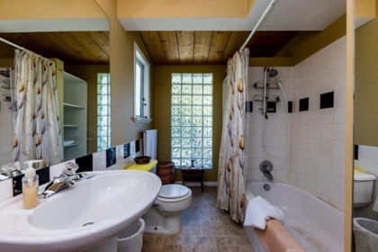 Guest Bathroom Photo of 836 E 4th Street, North Vancouver, BC