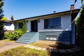 836 E 4th Street, North Vancouver, BC