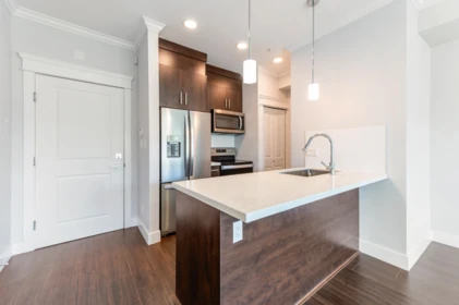 Primary Bathroom Photo of 402 2229 Atkins Avenue, Port Coquitlam, BC