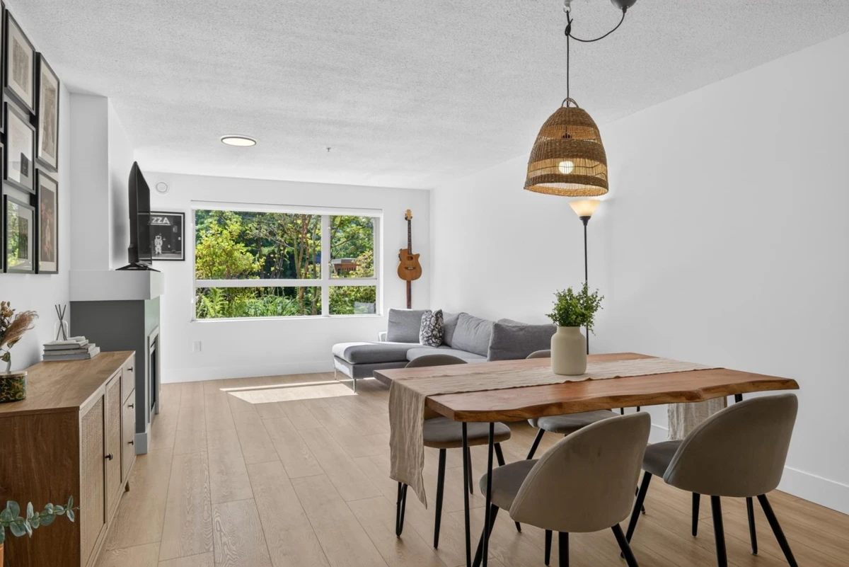 Living Room Photo of 115 600 Klahanie Drive, Port Moody, BC