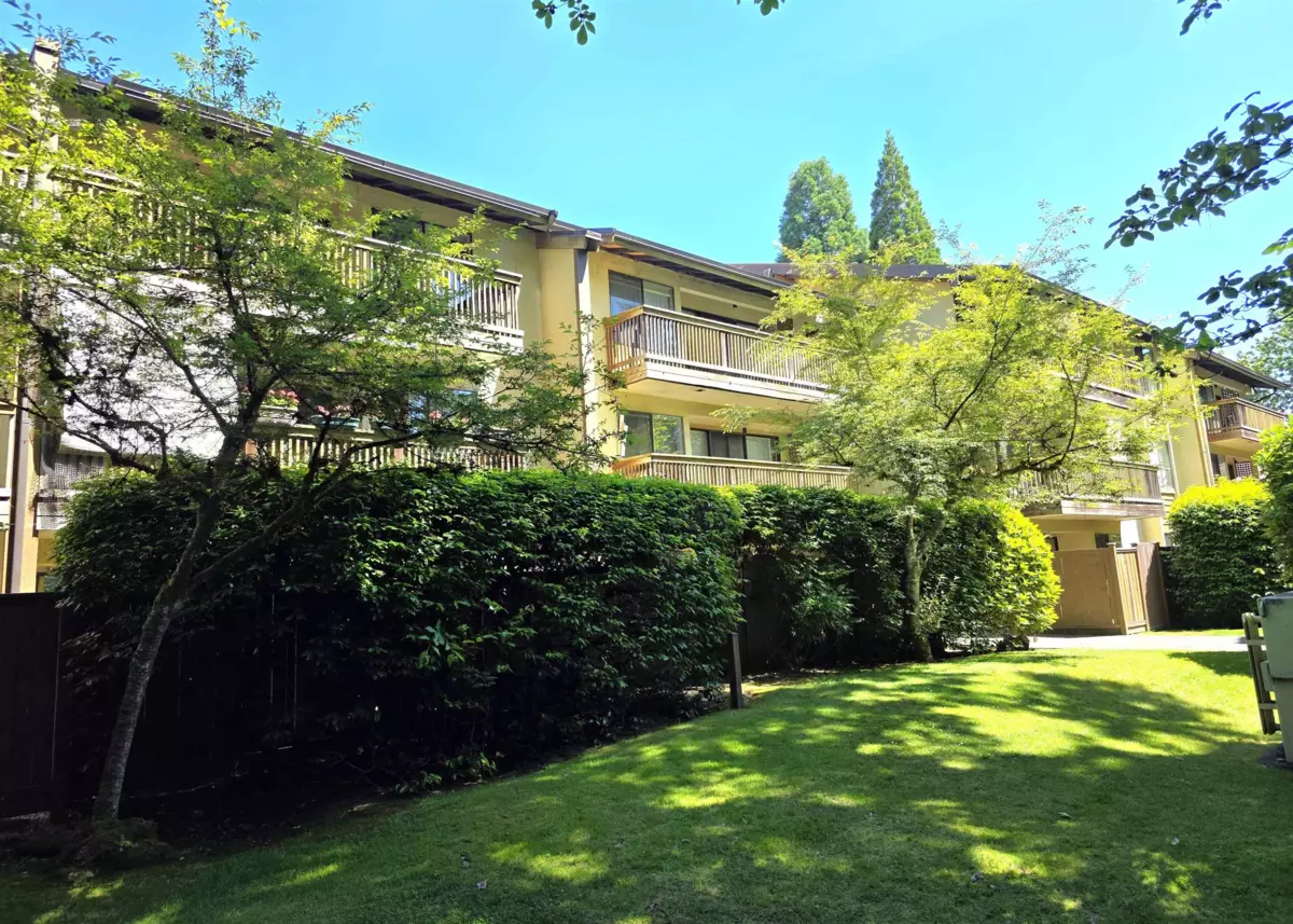 Exterior Rear Photo of 312 14945 100 Avenue, Surrey, BC
