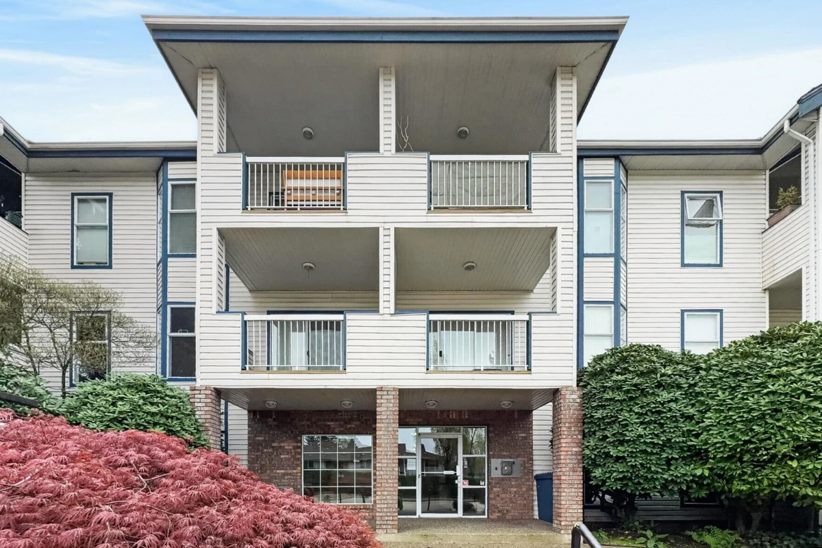 Exterior Rear Photo of 116 13918 72 Avenue, Surrey, BC