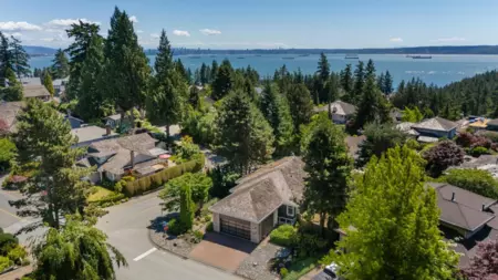 4789 Headland Drive, West Vancouver, BC, West Vancouver — Single Family Residence for sale