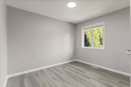 Hallway Photo of 44669 Monte Vista Drive, Chilliwack, BC