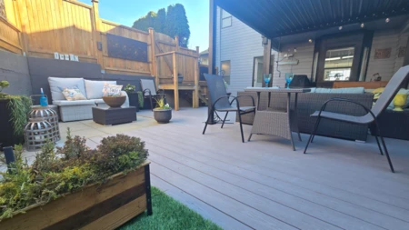 Garden / Landscaping Photo of 2 14985 Victoria Avenue, White Rock, BC