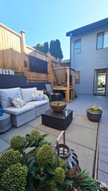 Hot Tub / Spa Photo of 2 14985 Victoria Avenue, White Rock, BC