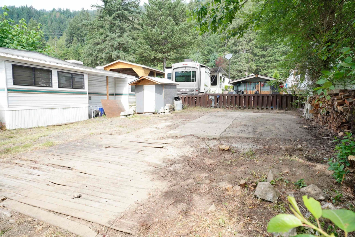 Living Room Photo of 2 30860 Trans Canada Highway, Yale, BC