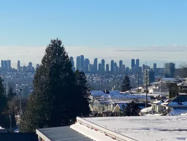 Hot Tub / Spa Photo of 190 N Ellesmere Avenue, Burnaby, BC