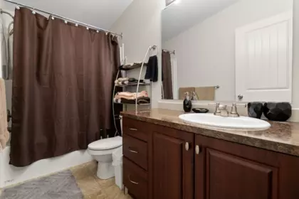 Powder Room Photo of 41725 Hare Avenue, Yarrow, BC