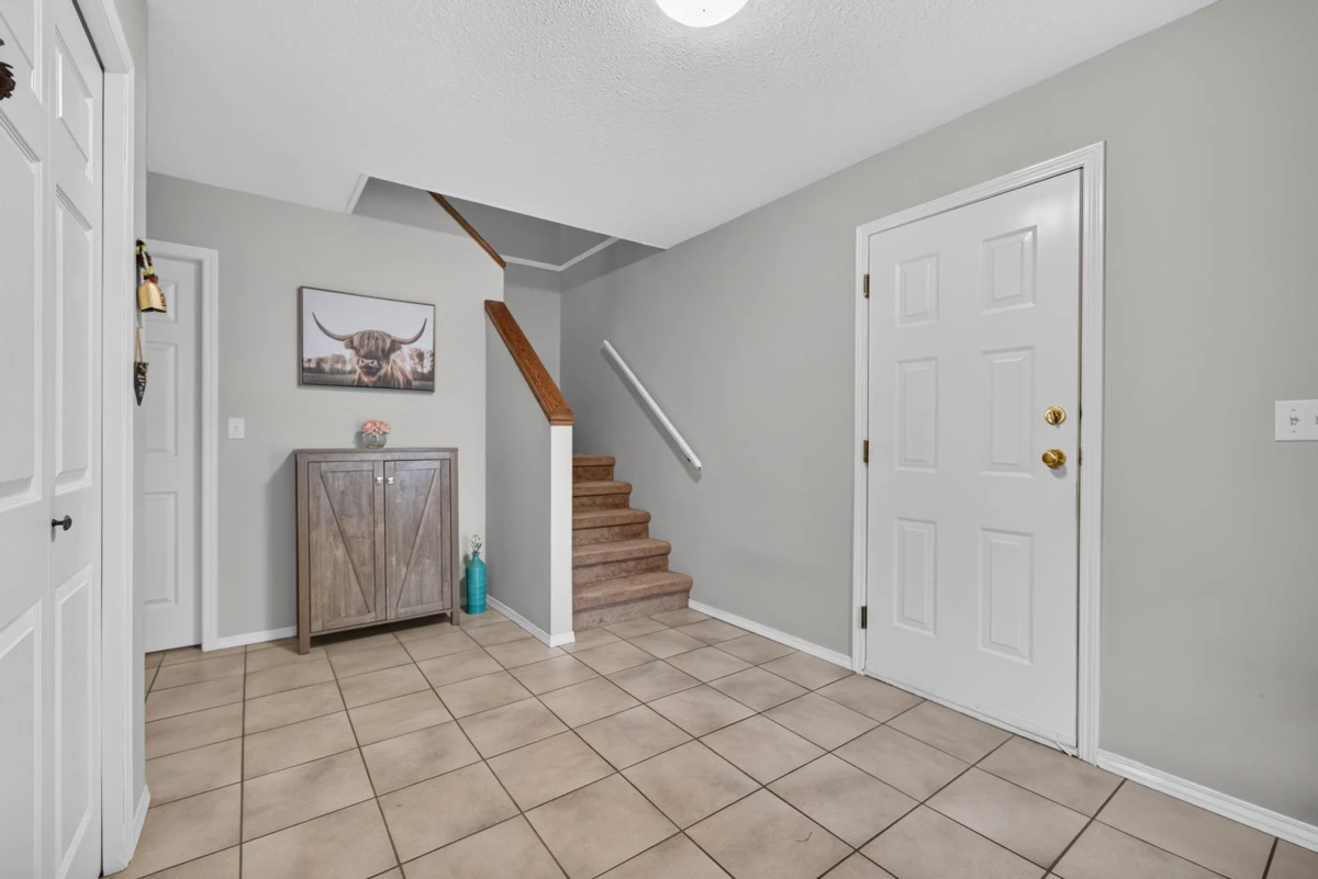 Dining Area Photo of 10097 Beaver Crescent, Chilliwack, BC