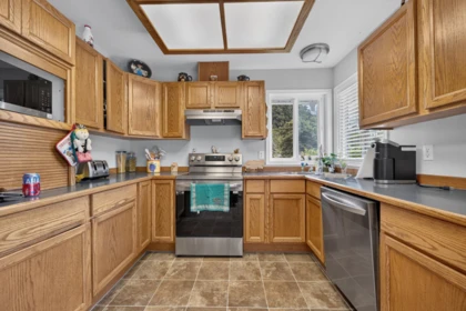 Breakfast Nook Photo of 10097 Beaver Crescent, Chilliwack, BC