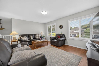 Garage Interior Photo of 10097 Beaver Crescent, Chilliwack, BC