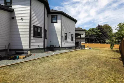 Fitness Center Photo Near 16181 89a Avenue, Surrey, BC