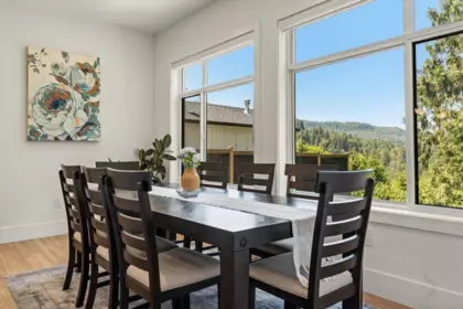 Breakfast Nook Photo of 50556 Kingston Drive, Chilliwack, BC