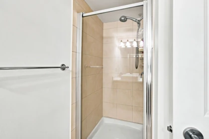 Hallway Photo of 1205 615 Hamilton Street, New Westminster, BC