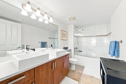 Mudroom Photo of 1205 615 Hamilton Street, New Westminster, BC