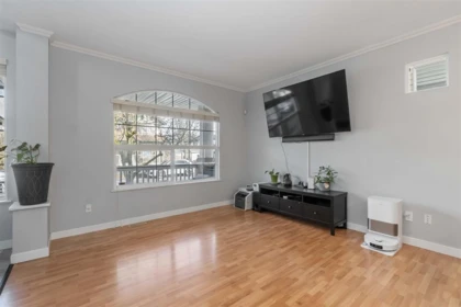Breakfast Nook Photo of 18476 66a Avenue, Surrey, BC