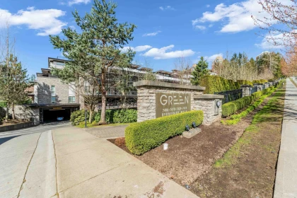 110 7488 Byrnepark Walk, Burnaby, BC, Burnaby — Apartment/Condo for sale