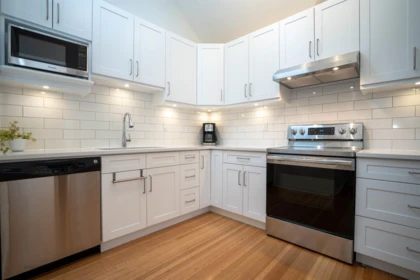 Kitchen Photo of 1346 Laburnum Street, Vancouver, BC