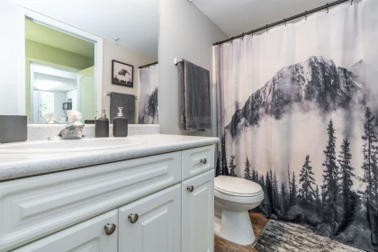 Primary Bathroom Photo of 107 1275 Scott Drive, Hope, BC